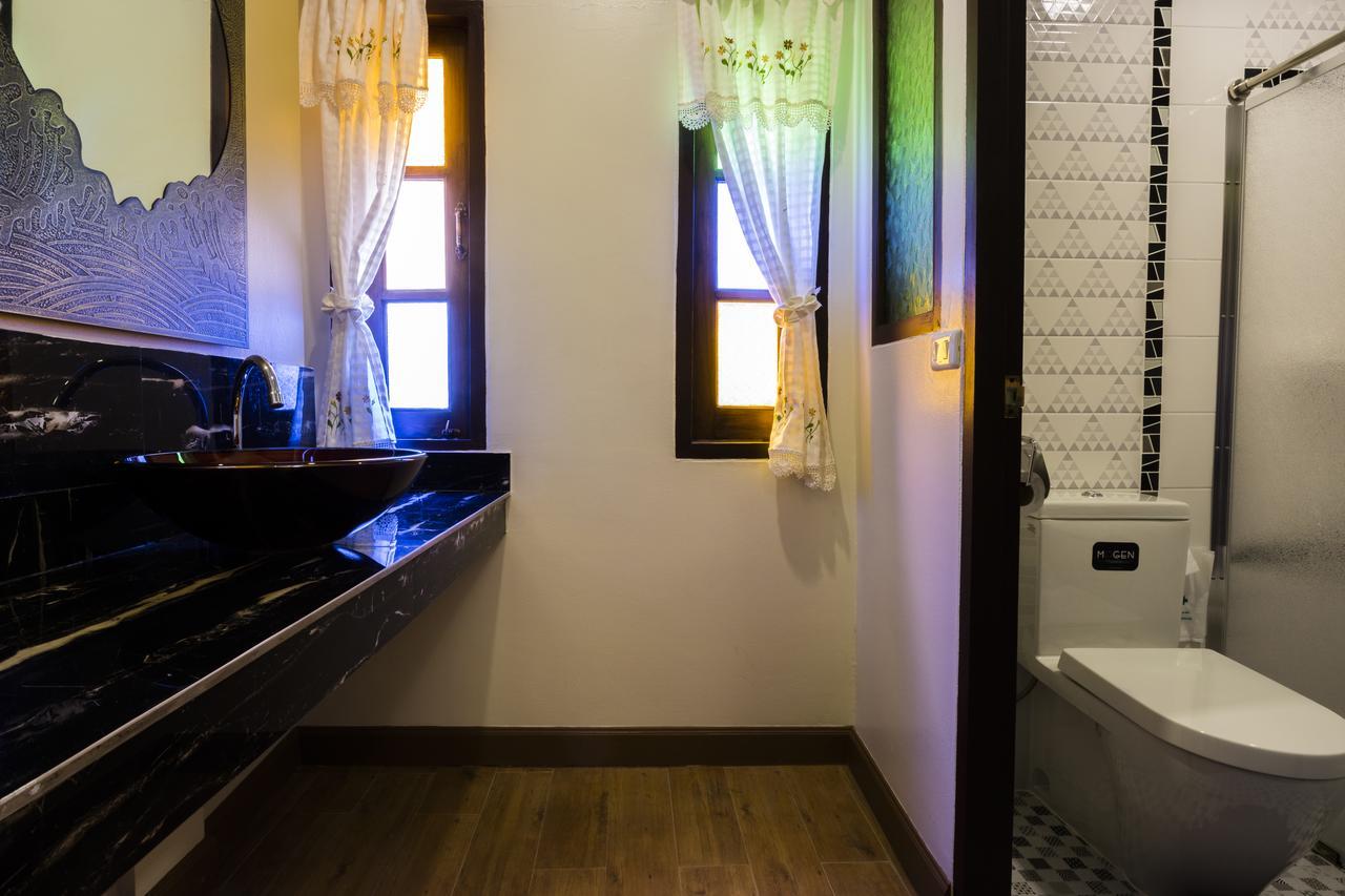 i Lanna House Hotell Chiang Mai Eksteriør bilde